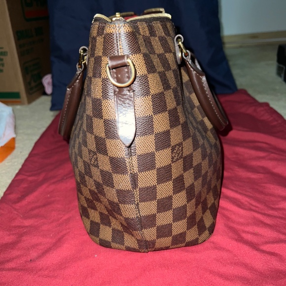 Louis Vuitton hand bag/ cross bag - Picture 3 of 10